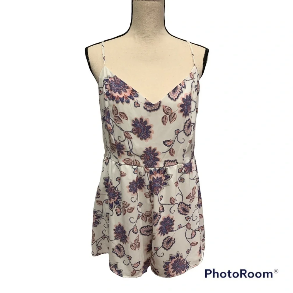 Peach love California woman’s flower print romper - Picture 5 of 10